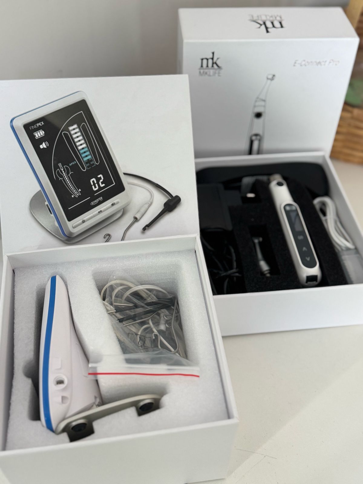 MOTOR E LOCALIZADOR ENDODONTICO 